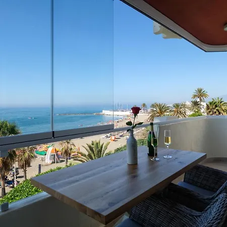 Luxury 3 Bedroom Front In アパート マルベーリャ