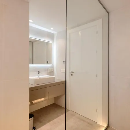 アパート Luxury 3 Bedroom Front In *